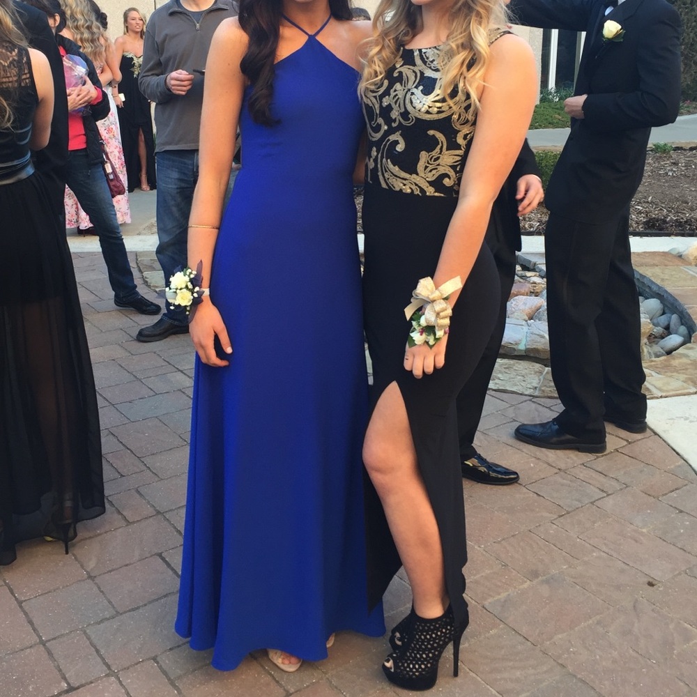 NWOT LuLu’s High-neck royal blue prom dress
